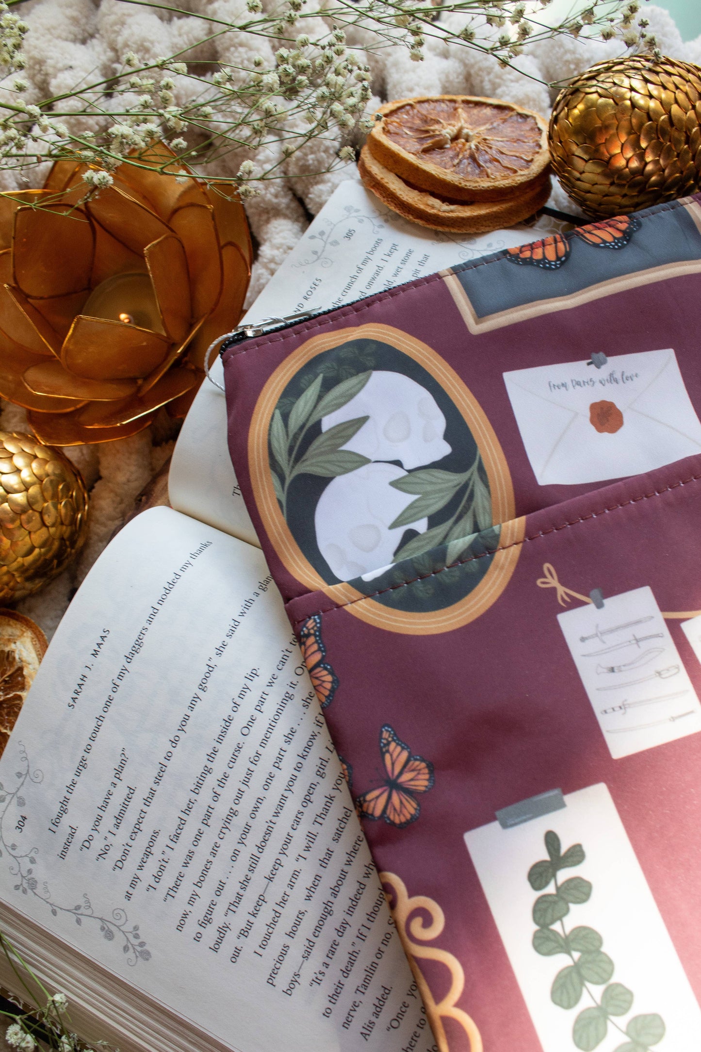 Book / Tablet Sleeve | Dark Academia