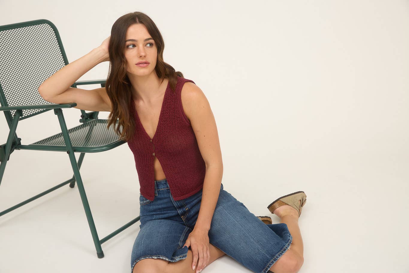 V NECK FRONT BUTTON CROCHET KNIT VEST