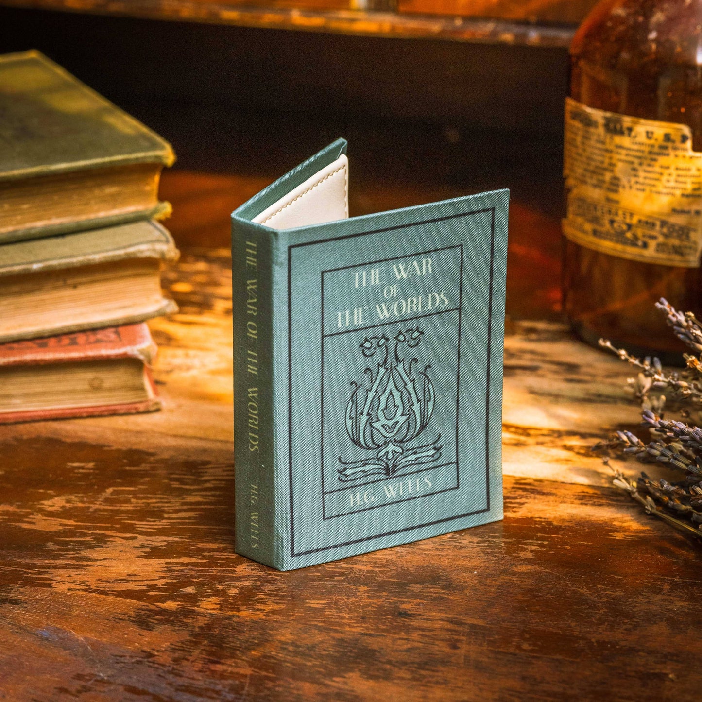 The War of the Worlds by H.G. Wells 1898 Book Wallet