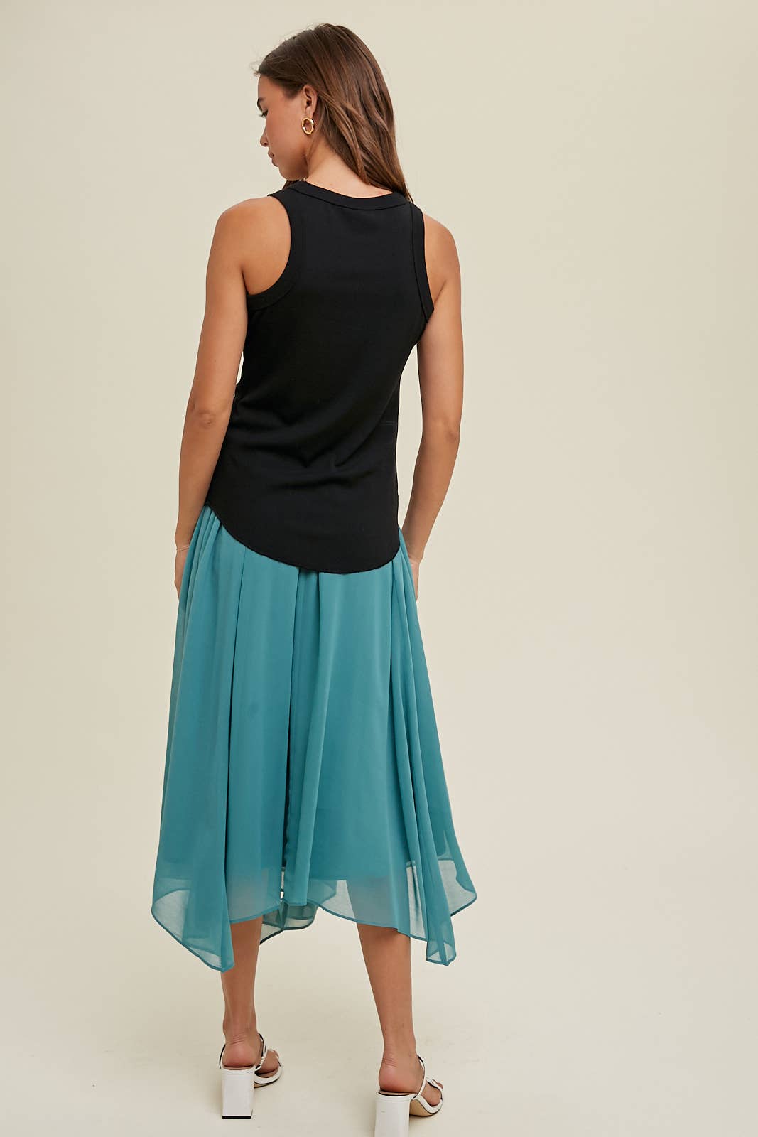 CREW NECK RIBBED KNIT TANK TOP