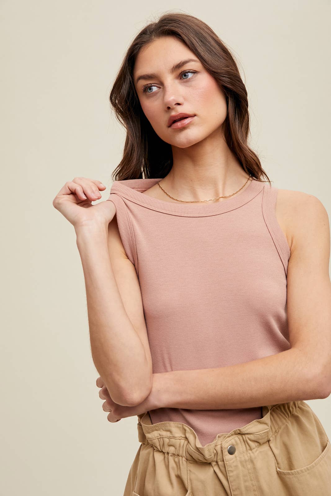 CREW NECK RIBBED KNIT TANK TOP