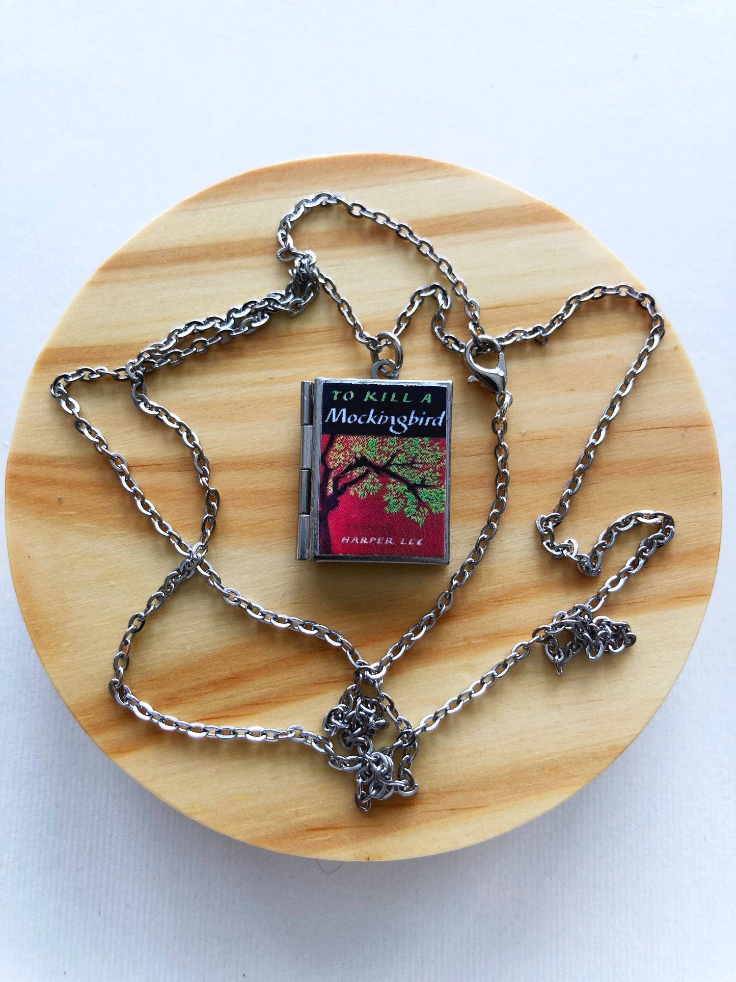 Book Locket To Kill A Mockingbird: bronze