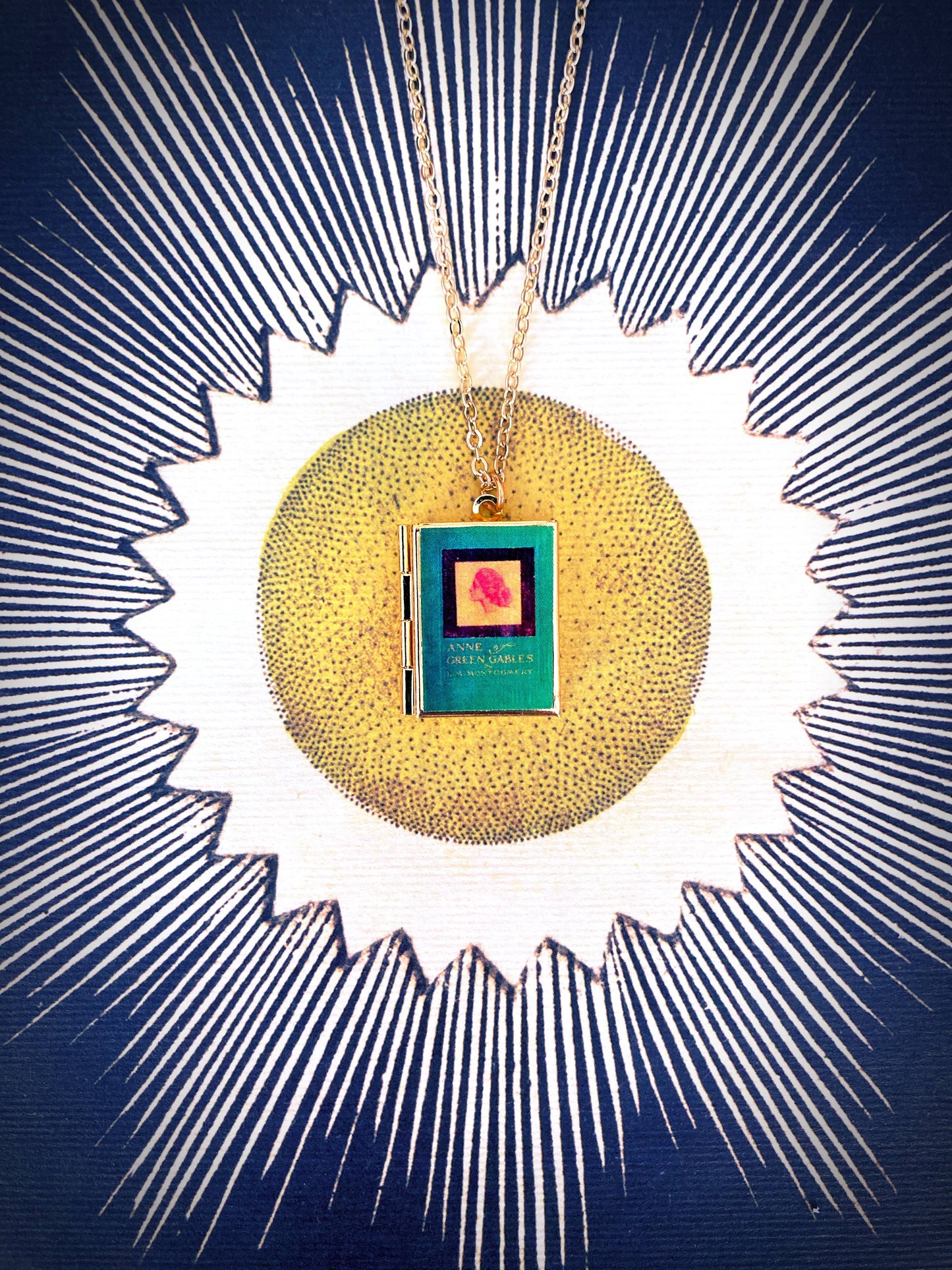 Book Locket Anne of Green Gables - Green First Edition: Brass