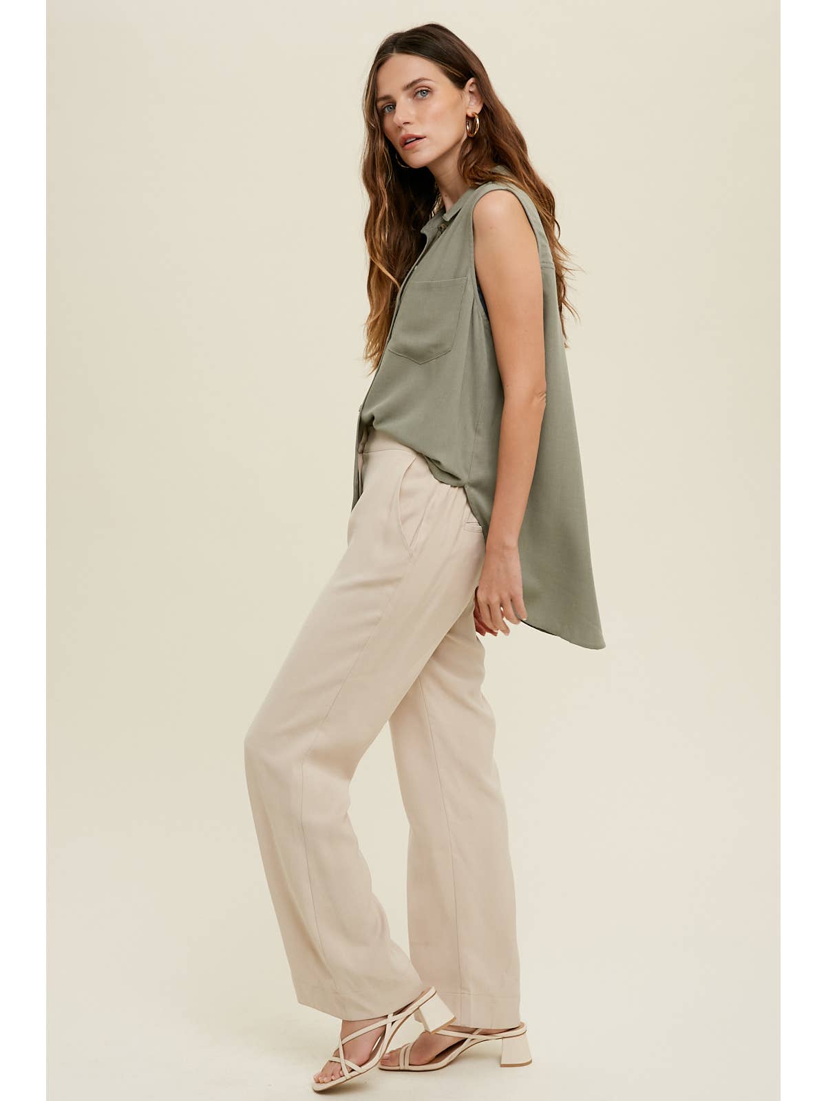 Sleeveless Button Up Top
