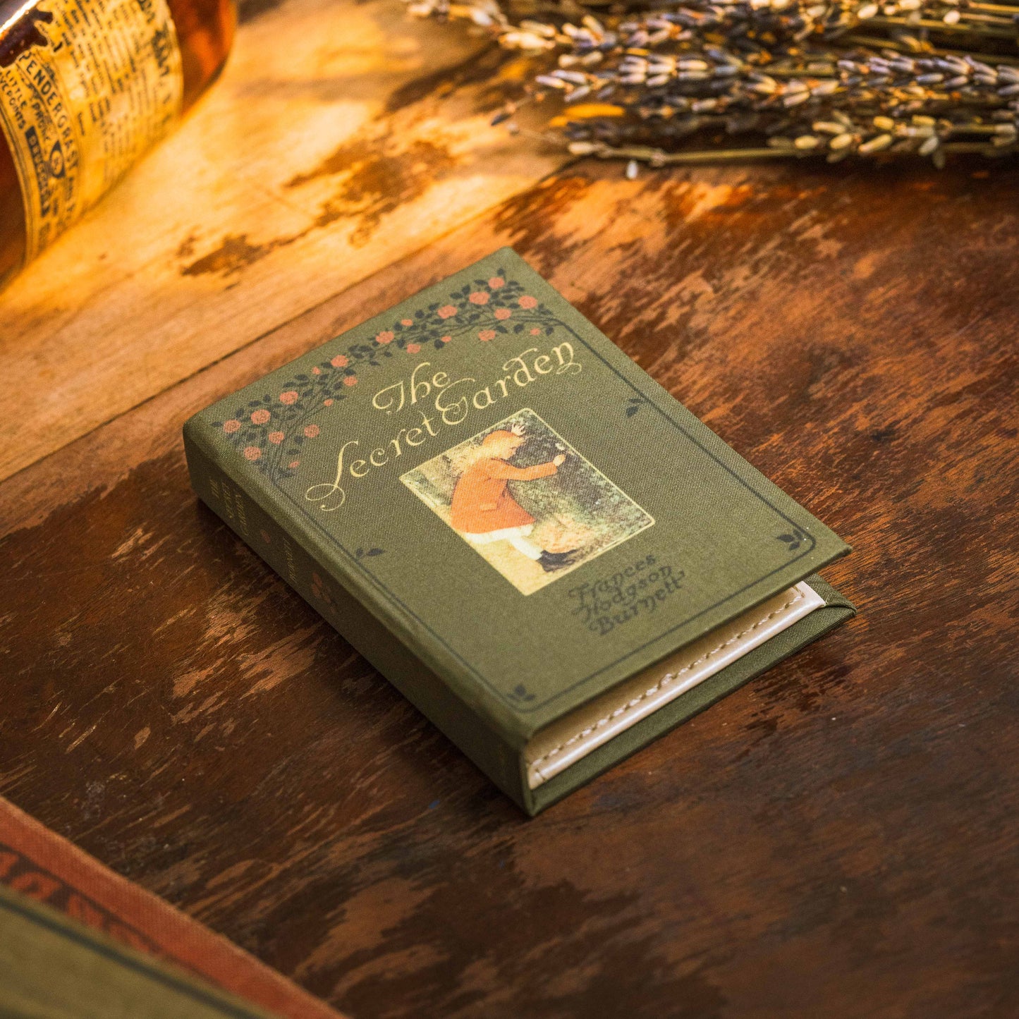 The Secret Garden by Frances Hodgson Burnett 1911 Book Wallet