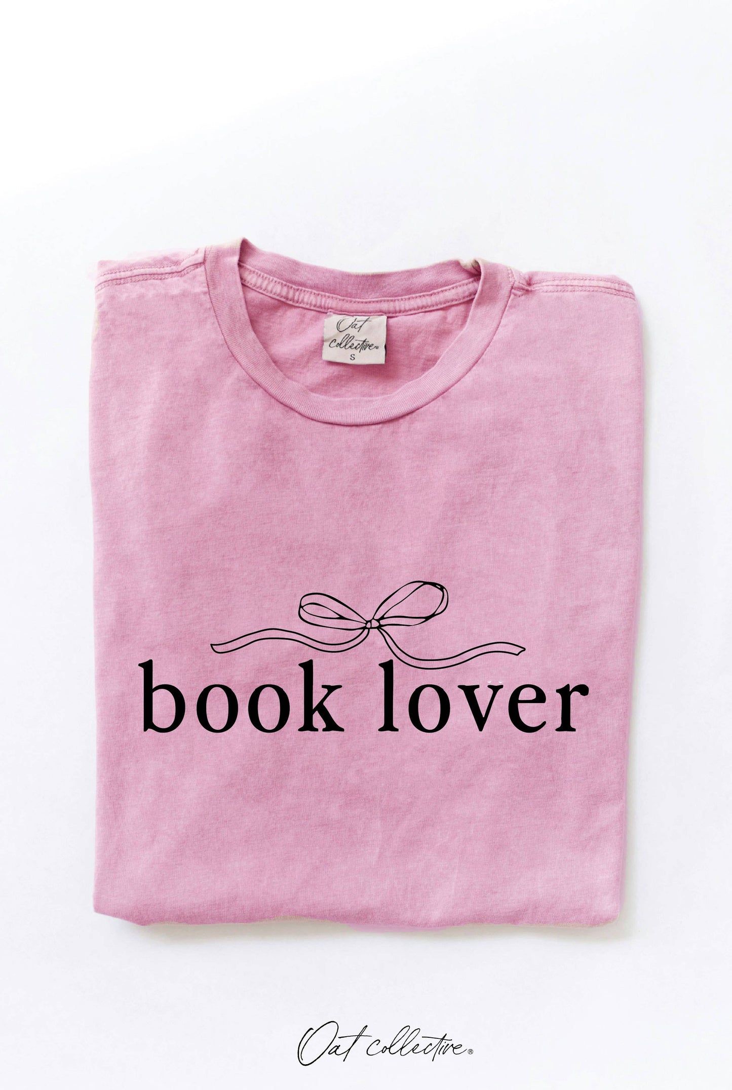 BOOK LOVER Mineral Washed Graphic Top