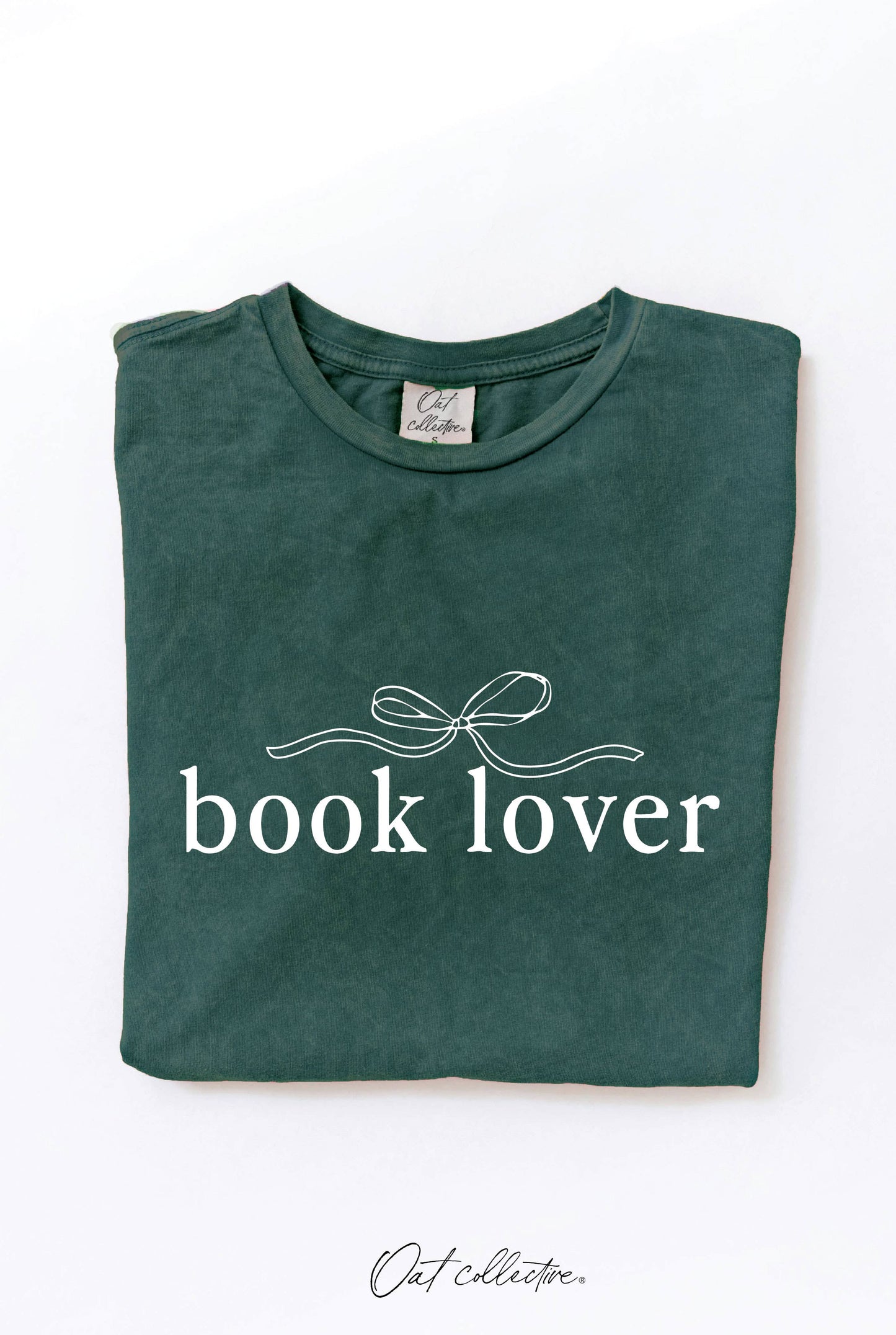 BOOK LOVER Mineral Washed Graphic Top
