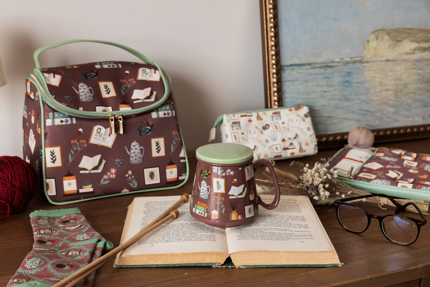 Book Nook Lunch Tote
