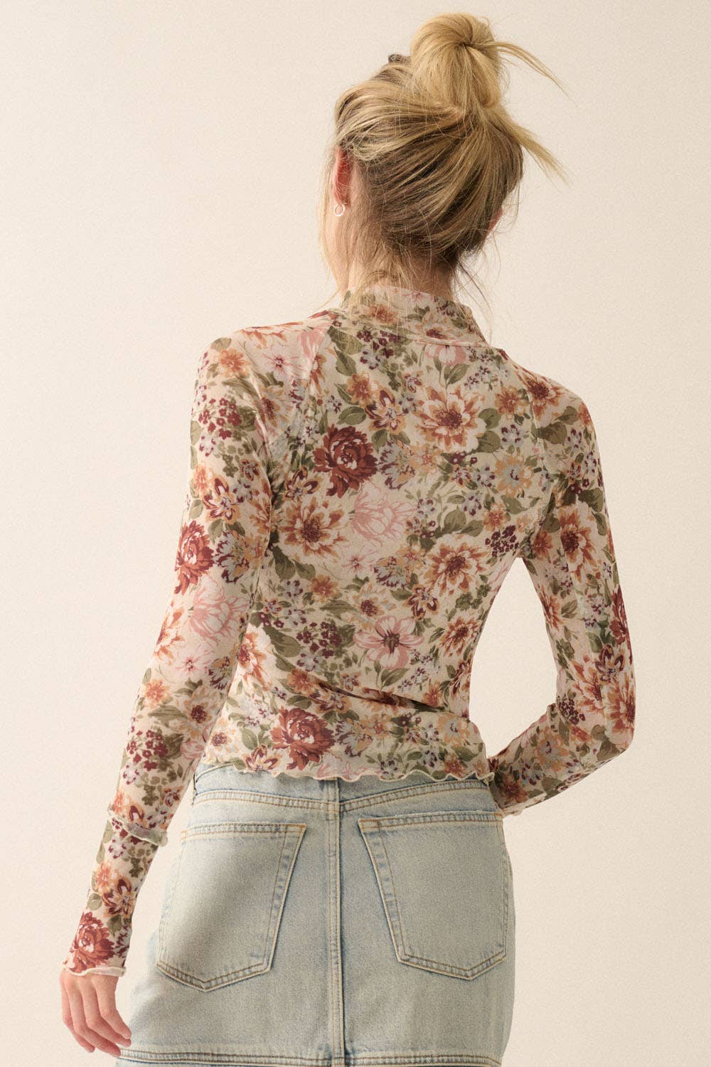 Floral Mesh Lettuce-Edge Thumbhole High-Neck Top