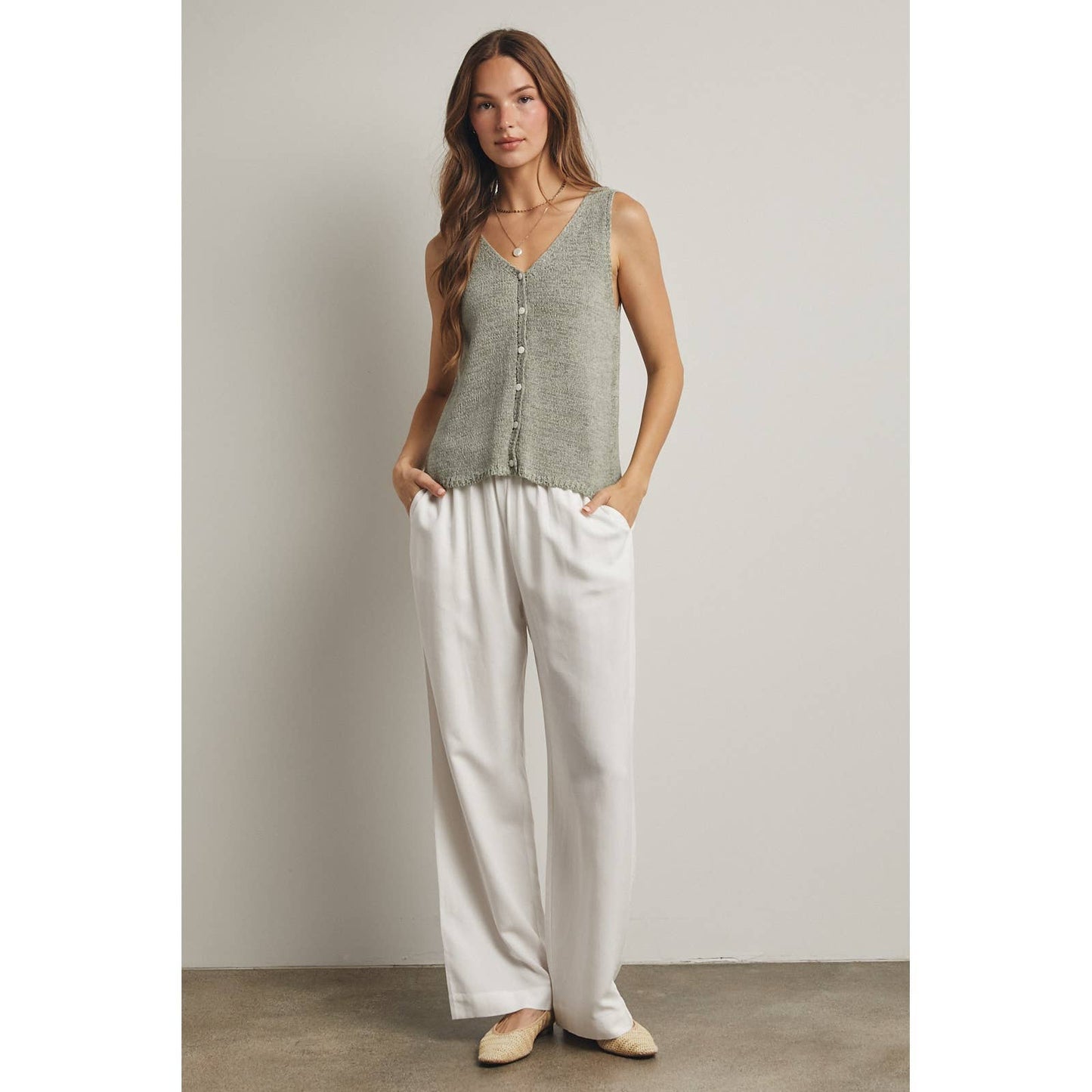 LIGHTWEIGHT BUTTON-UP SWEATER VEST
