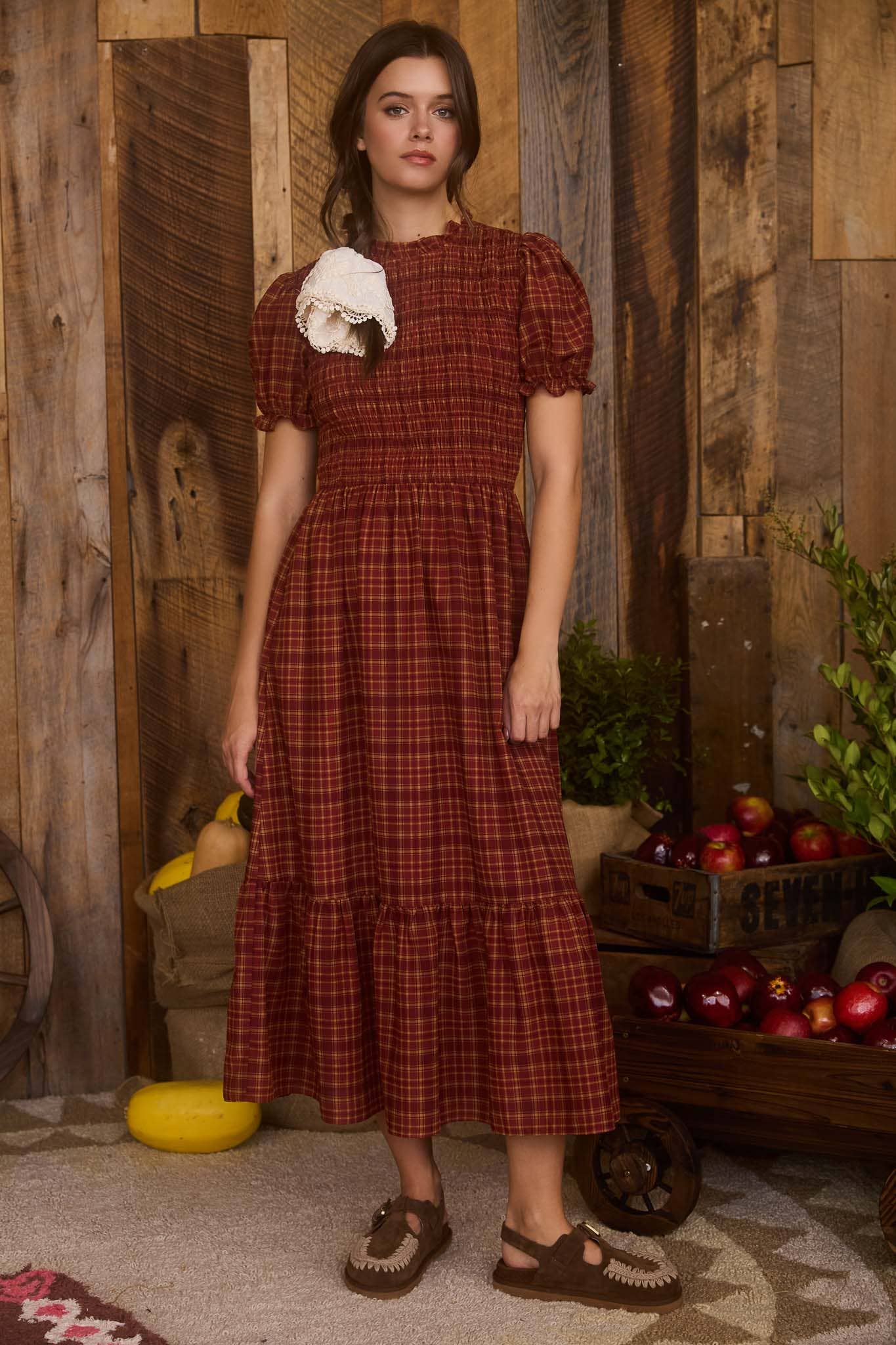 PLAID SHORT PUFF SLEEVE SMOCKED MIDI DRESS