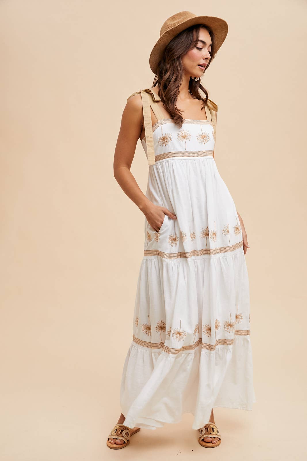 EMBROIDERED MAXI DRESS