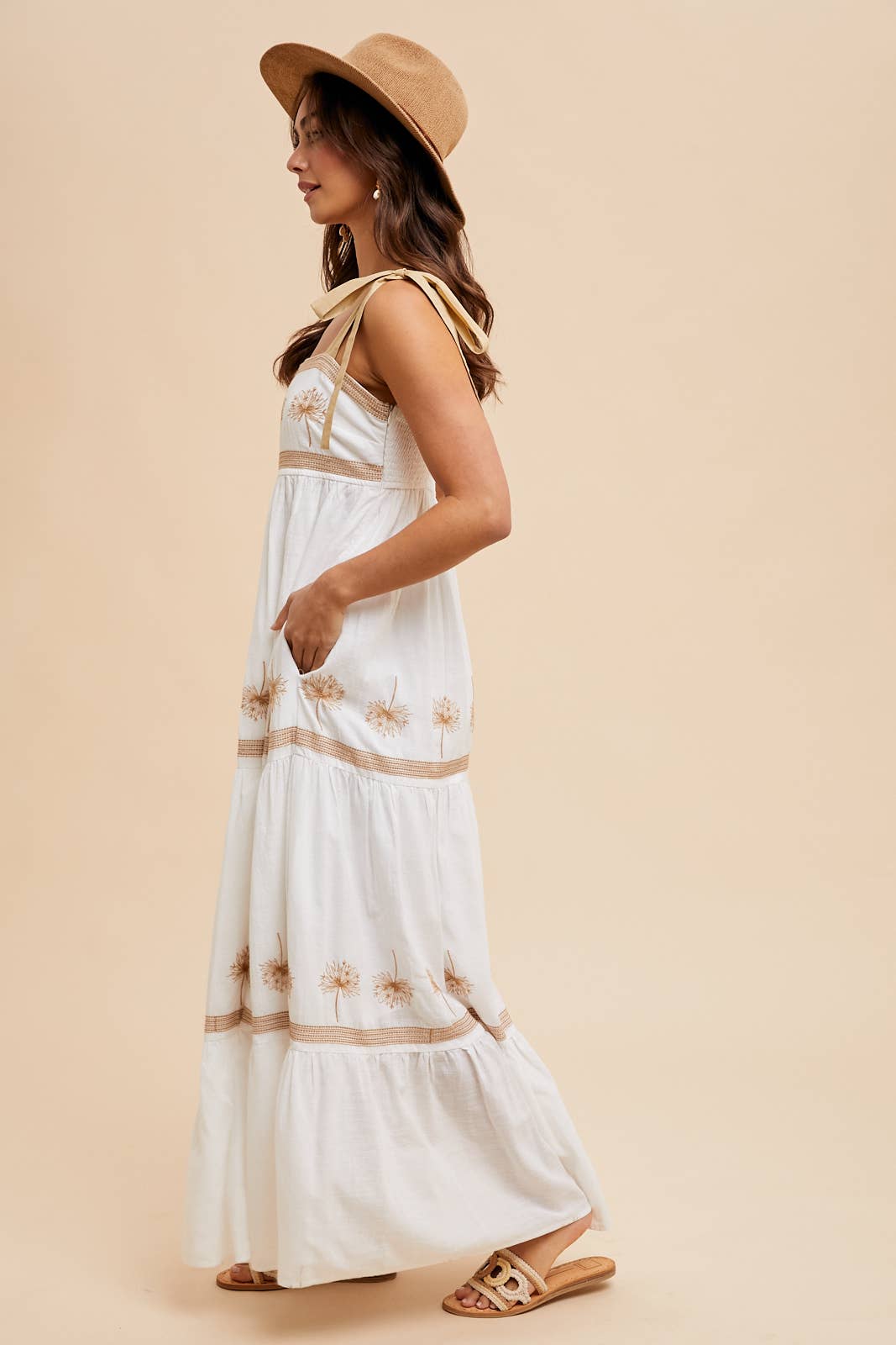 EMBROIDERED MAXI DRESS