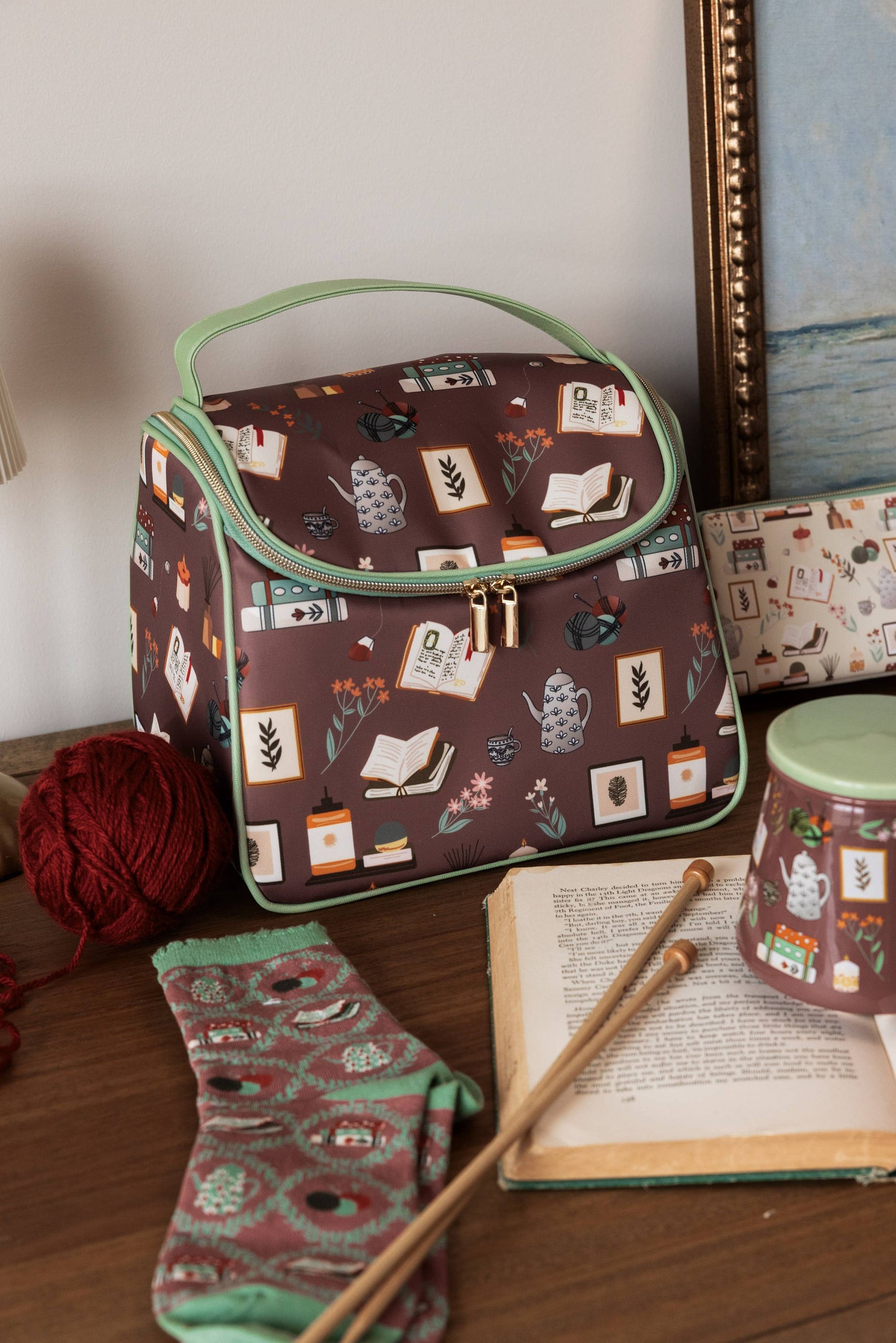Book Nook Lunch Tote