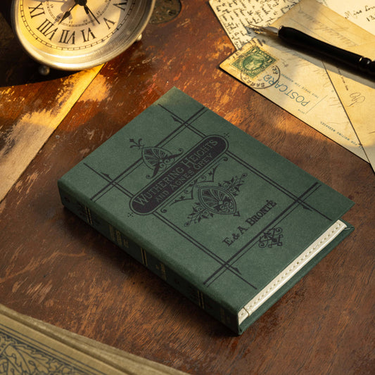 'Wuthering Heights' by Emily Brontë 1847 Passport/Notebook Wallet