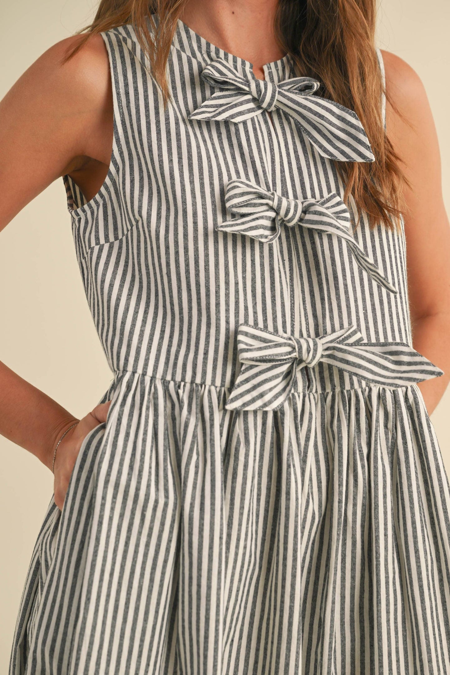 WEEKEND STRIPE FABRIC BOW TIE FRONT DRESS