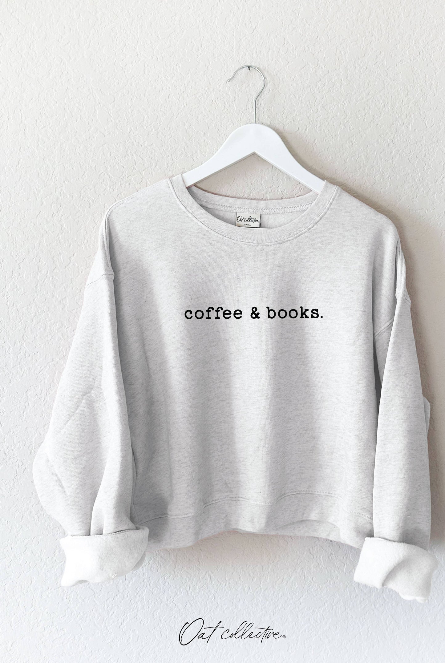 COFFEE AND BOOKS Mid Graphic Sweatshirt