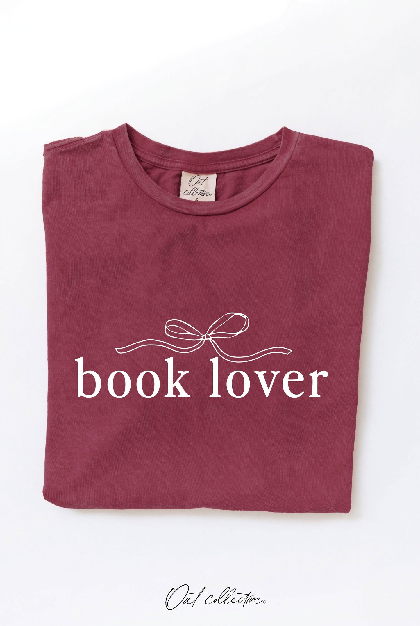 BOOK LOVER Mineral Washed Graphic Top