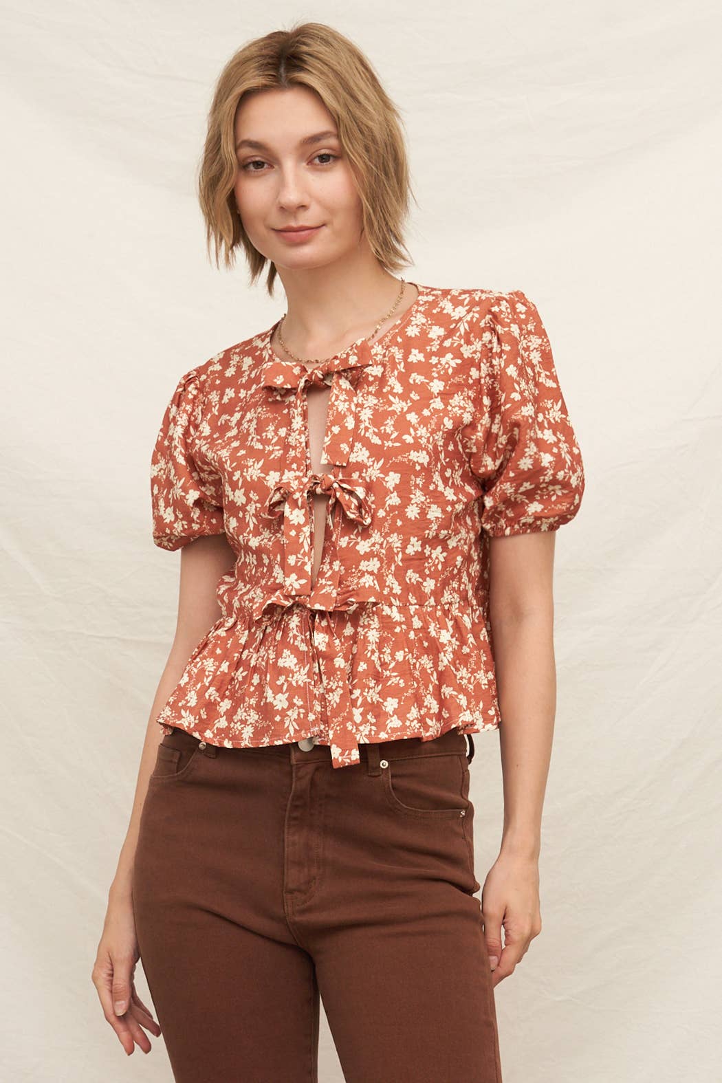 Floral Print Puff Sleeve Peplum Ribbon Top