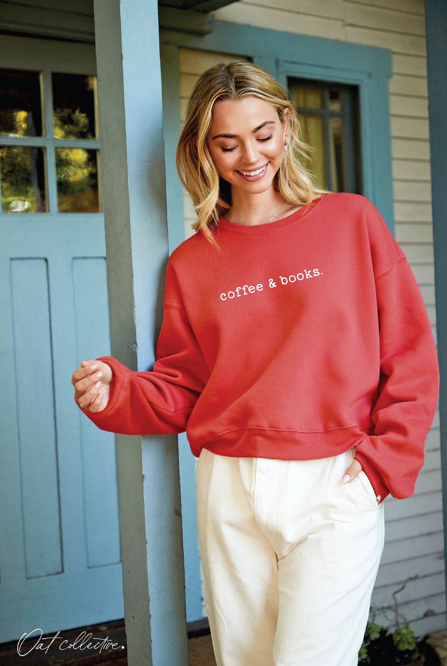 COFFEE AND BOOKS Mid Graphic Sweatshirt