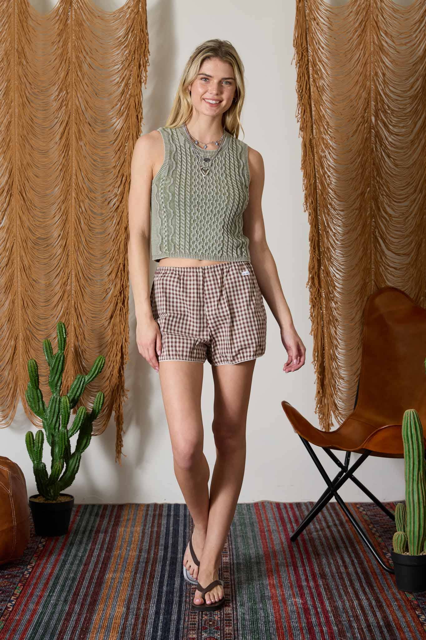 WASHED CABLE KNIT PATTERN SLEEVELESS SWEATER TOP