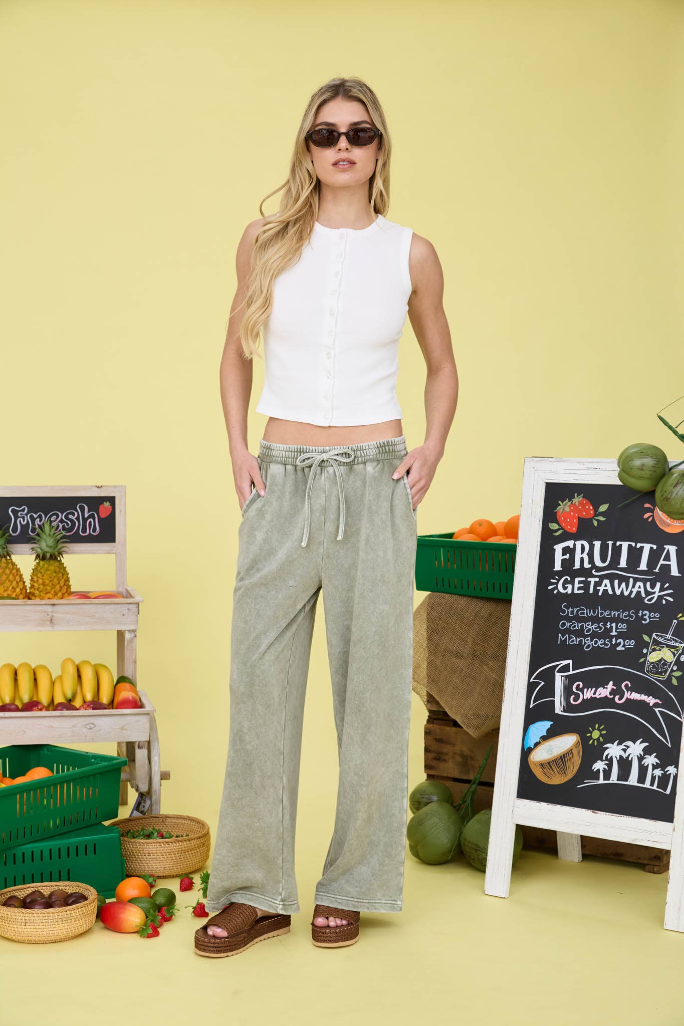WASHED BUTTON DOWN SLEEVELESS RIBBED KNIT TOP