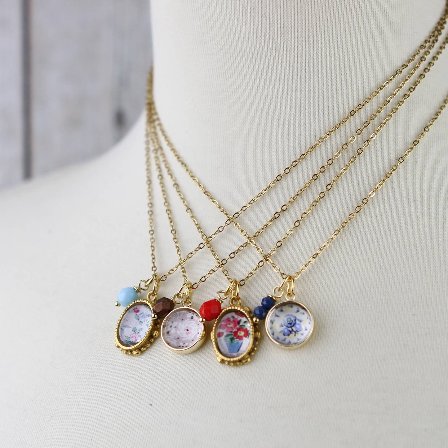 Vintage Wallpaper Red and Blue Floral Oval Gold Necklace