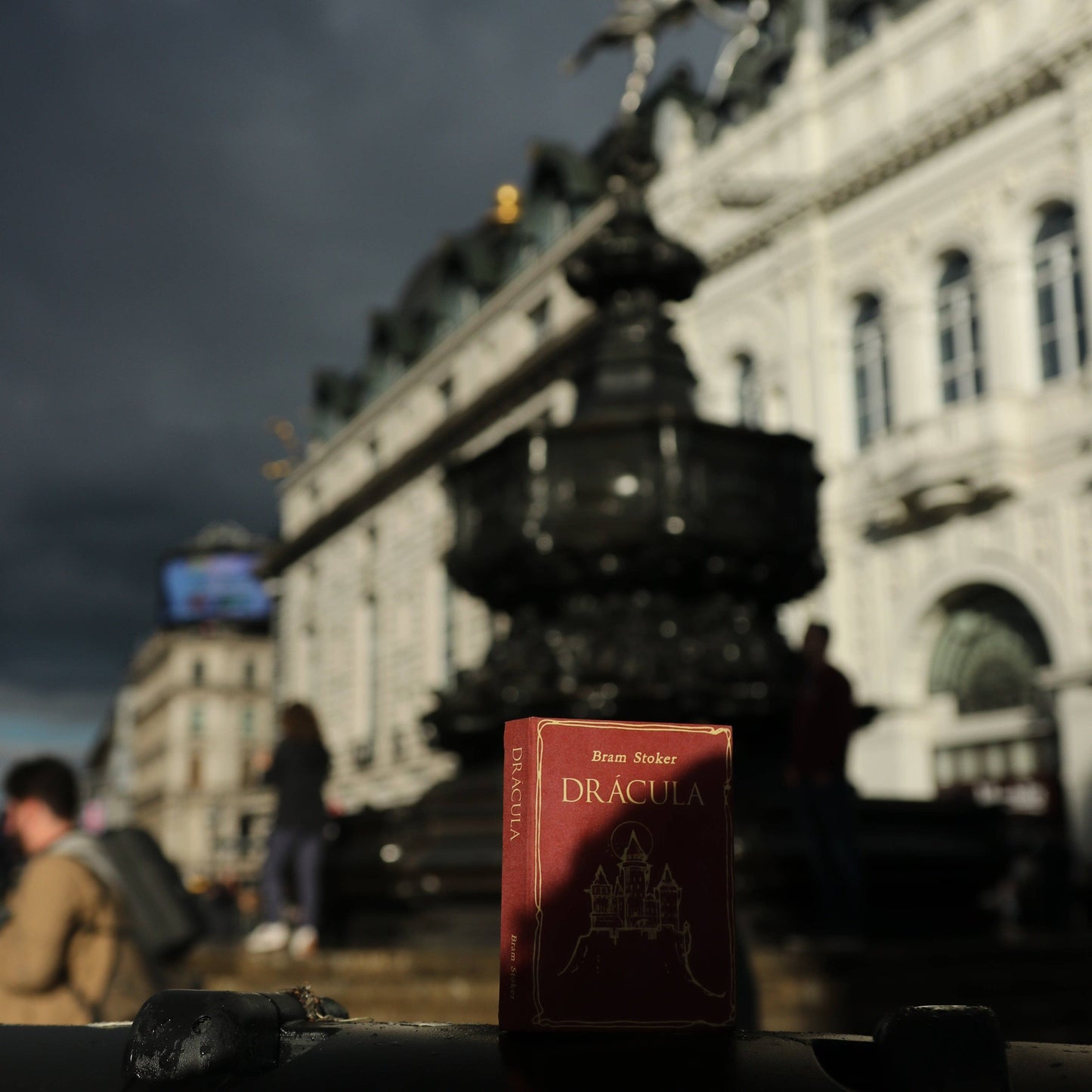 'Dracula' by Bram Stoker 1897 Passport/Notebook Wallet