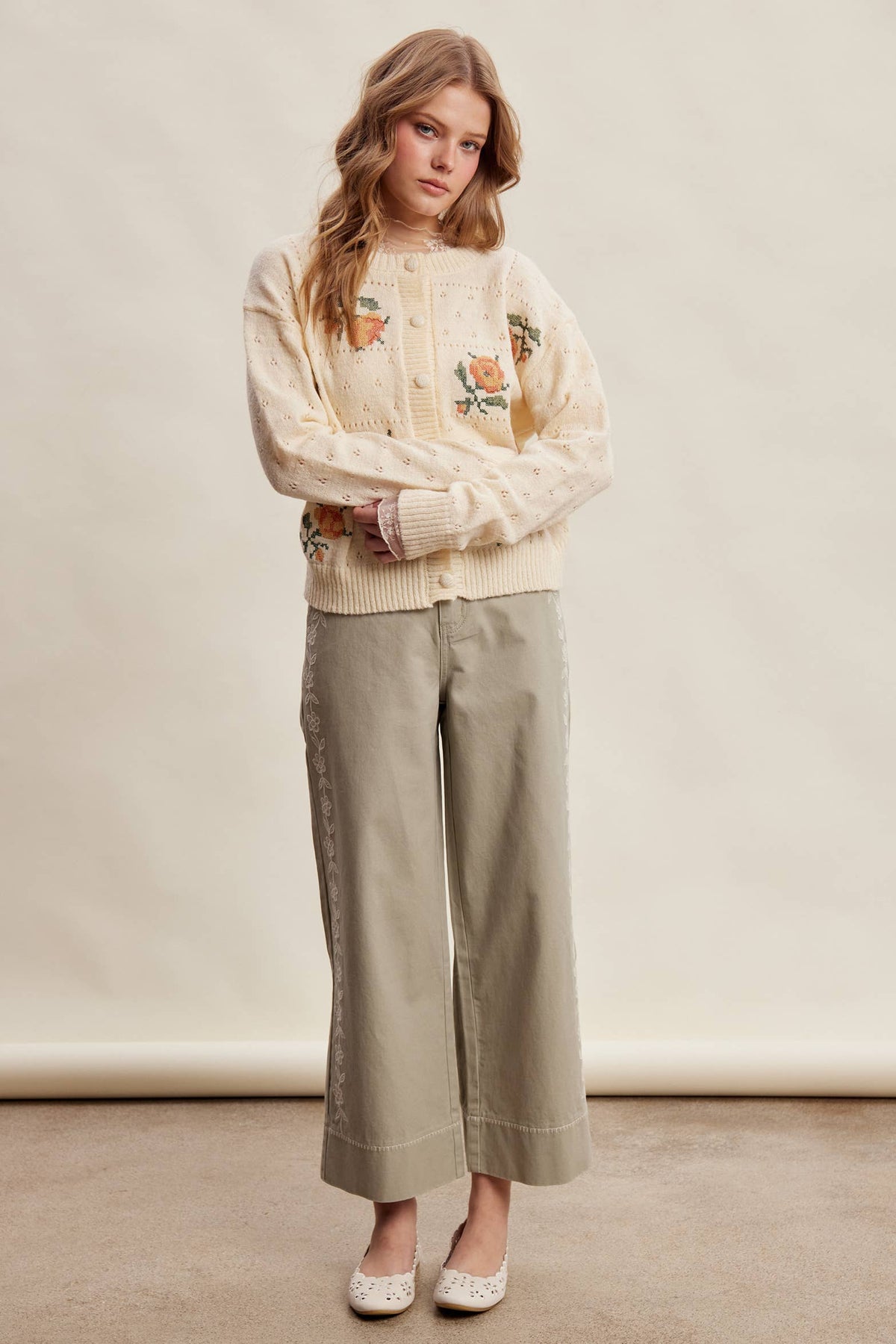 Floral Embroidered Cropped Wide-Leg Pants