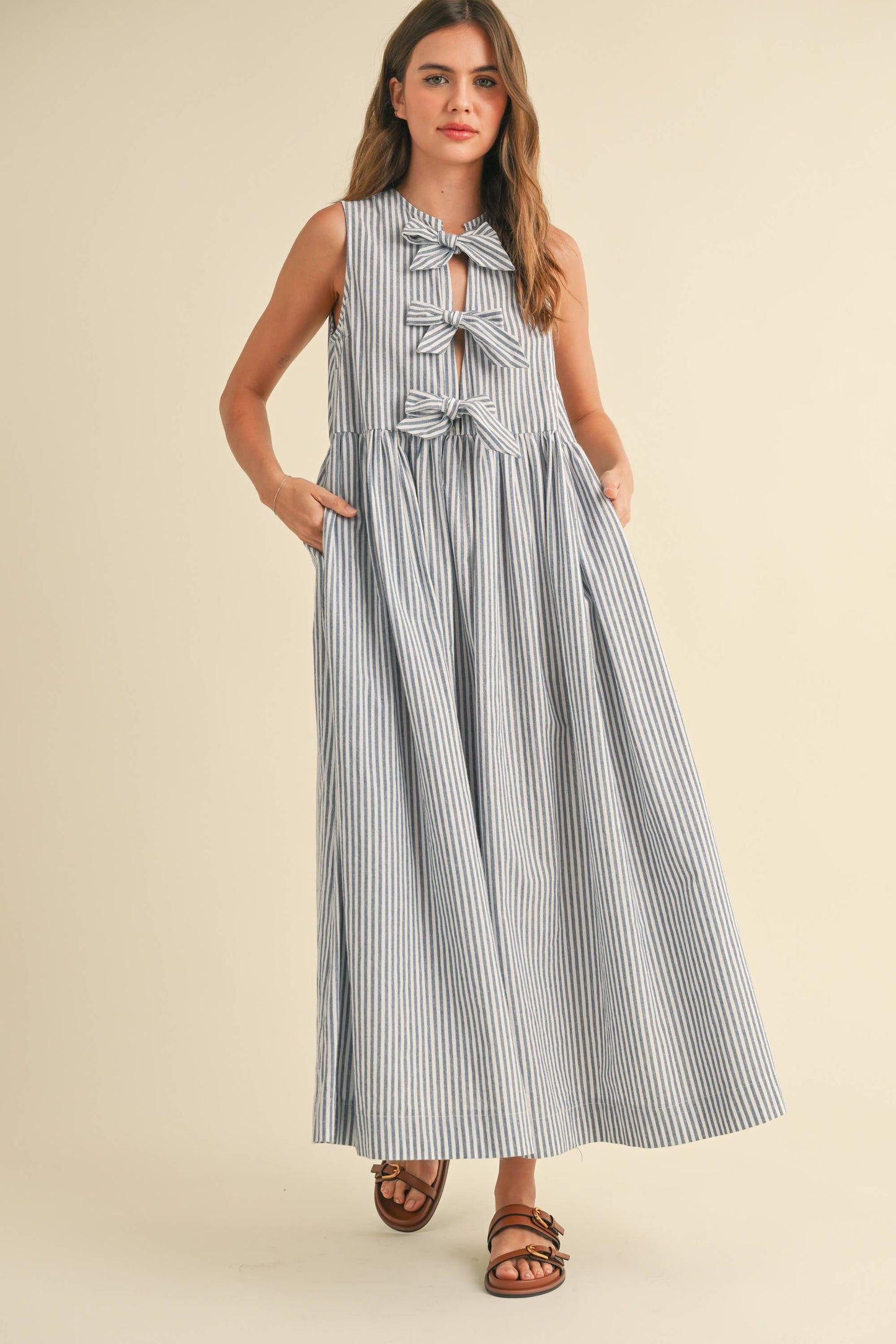 WEEKEND STRIPE FABRIC BOW TIE FRONT DRESS
