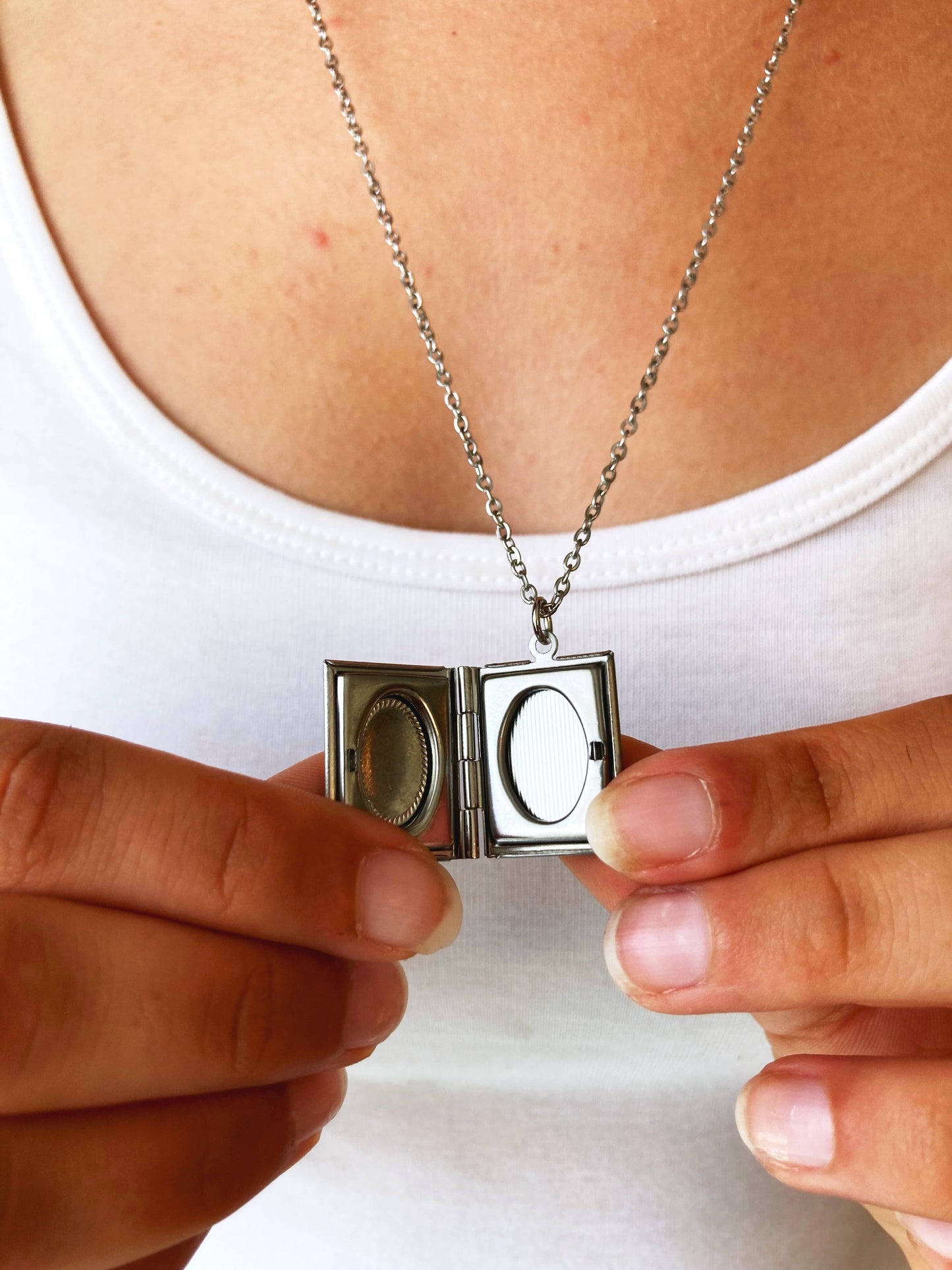 Book Locket The Odyssey: Stainless Steel