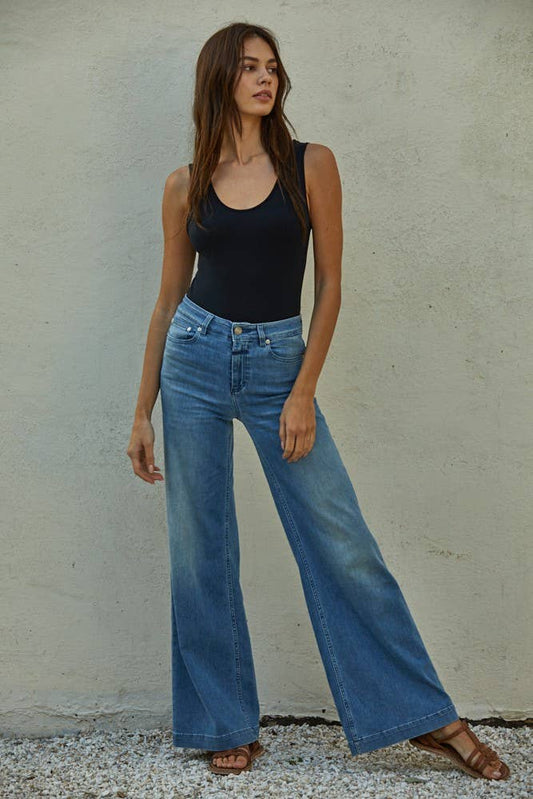 Seamless Reversible U-V Neck Tank